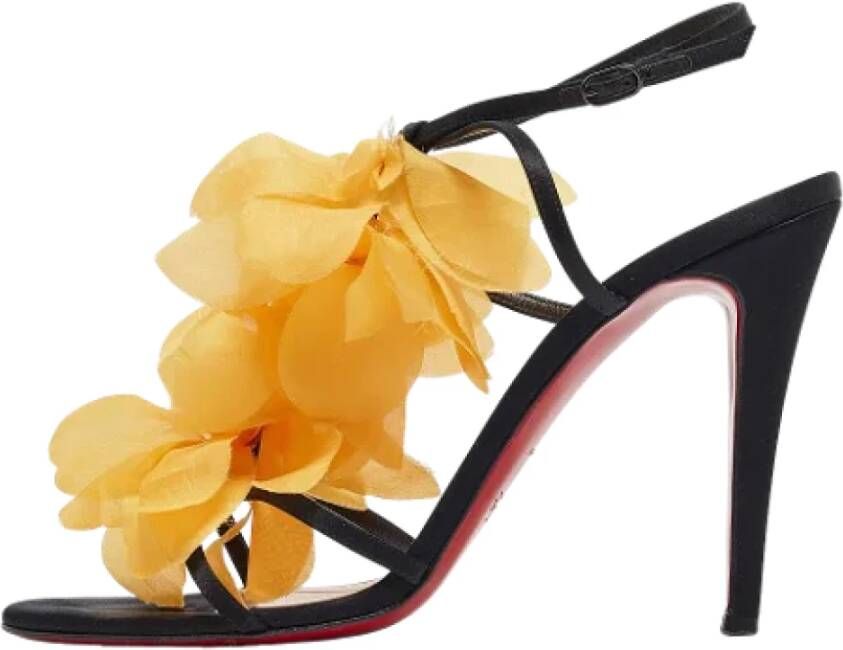 Christian Louboutin Pre-owned Satin sandals Black Dames