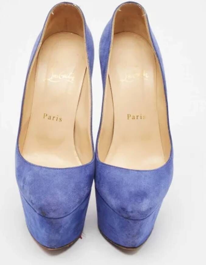 Christian Louboutin Pre-owned Suede heels Blue Dames