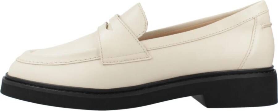 Clarks Leren Loafers met Prachtige Rand