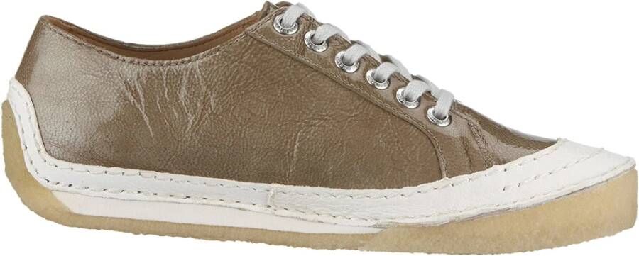 Clarks Metallic Leren Street Chic Sneaker Beige Dames