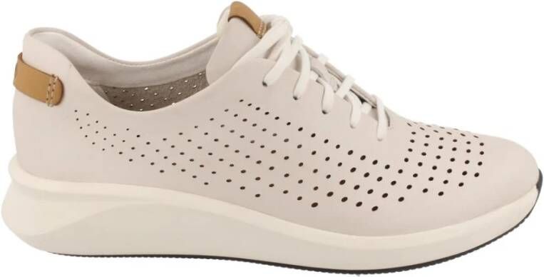 Clarks Rio Tie Sneaker Hoogwaardig Leer Comfortabele Pasvorm Beige Dames