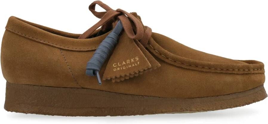 Clarks Suède Veterschoenen met Crêpe Zool Brown Heren