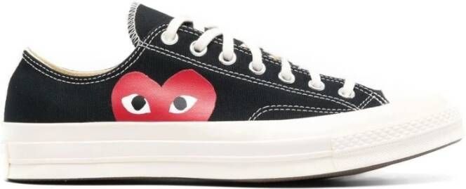 Comme des Garçons Play Zwarte Sneakers met Groot Hart Design Black