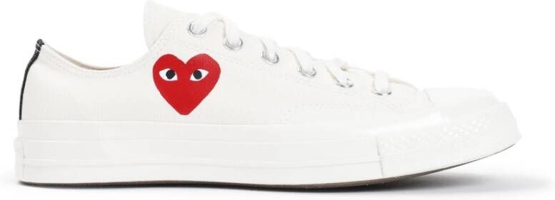 Comme des Garçons Play Canvas Heart Sneakers met Contrasterende Hiel White