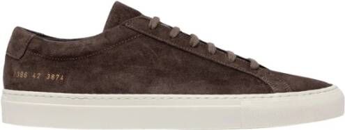 Common Projects Minimalistische Gewaxte Suède Sneaker Grijs Brown Heren