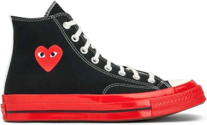 Comme des Garçons Play Hoge Chuck Taylor All Star Sneakers in Zwart en Rood Black