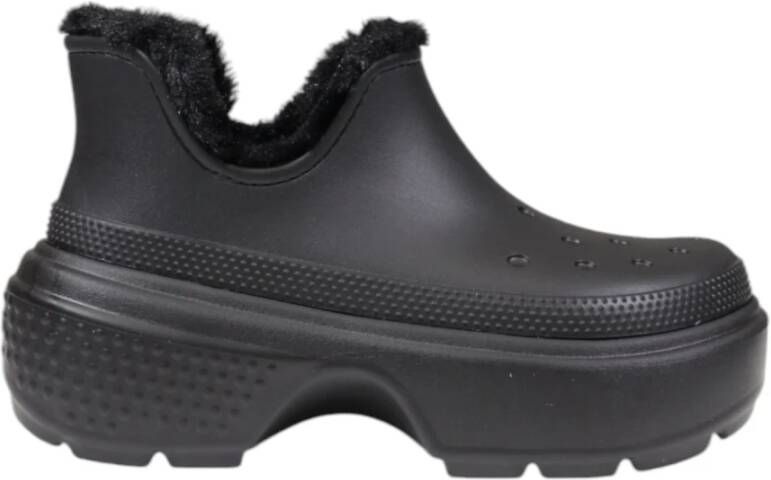 Crocs Zwarte enkellaarsjes met faux-fur voering Black