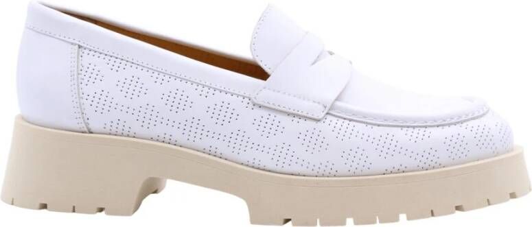 Ctwlk. Stijlvolle Berry Loafers voor Vrouwen White Dames