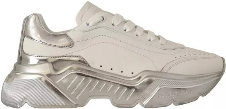 Dolce & Gabbana Chunky Sole Sneakers met Logo Details White Dames