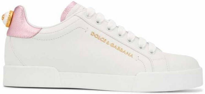 Dolce & Gabbana Klassieke Sneaker met Contrasterende Hak en Kunstmatige Parelversieringen White Dames