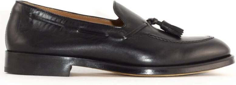 Doucal's Zwarte Leren Loafers Kwast Detail Black Heren