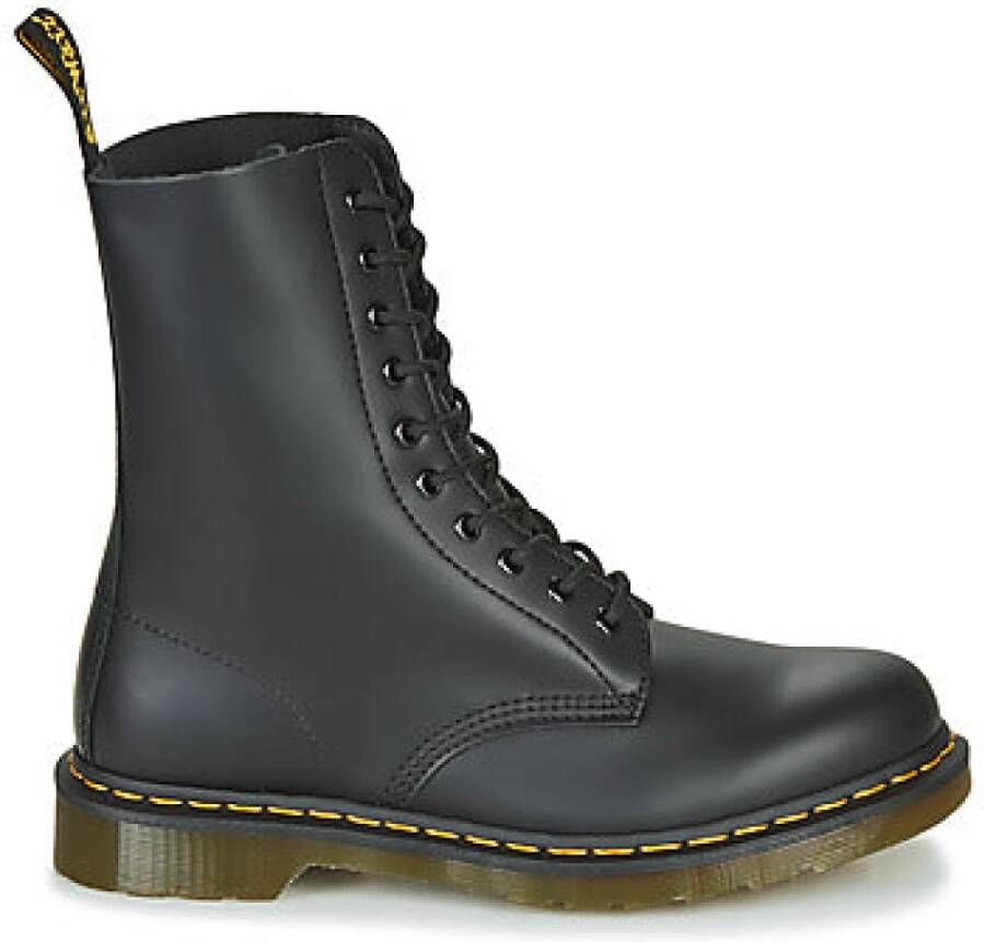 Dr. Martens Zwarte Leren Laarzen met Logo Treklus Black