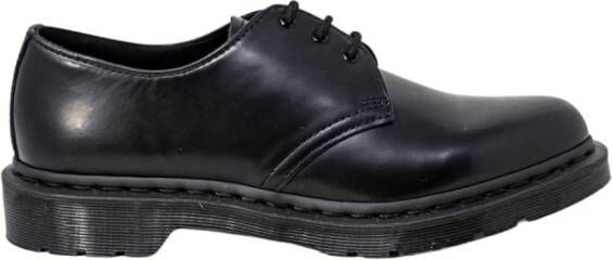 Dr. Martens Stijlvolle zwarte platte schoenen voor Black