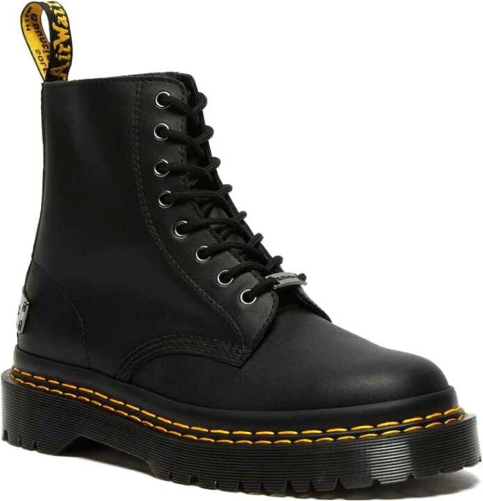 Dr. Martens Lace-up Boots Zwart Dames