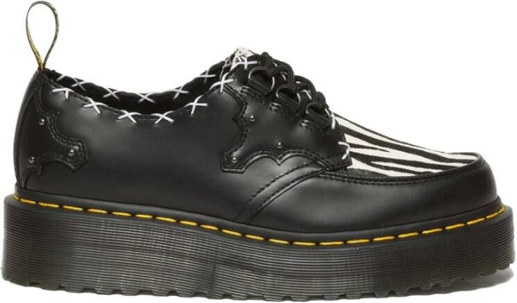 Dr. Martens Laced Shoes Black Dames