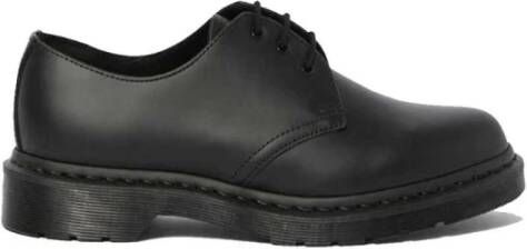 Dr. Martens Stijlvolle zwarte platte schoenen voor Black