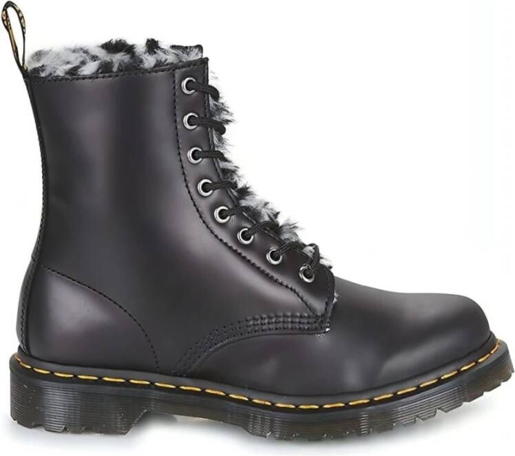 Dr. Martens Serena Originals Enkellaarsjes Black Dames