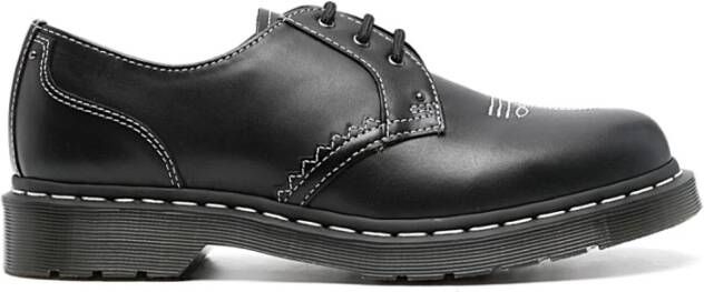 Dr. Martens Stijlvolle buitenschoenen voor avonturen Black Dames