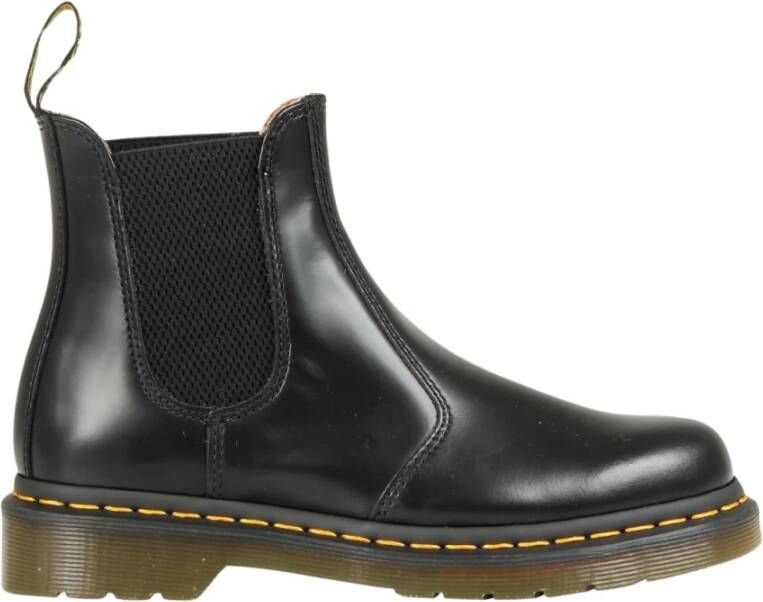 Dr. Martens Zwarte Chelsea Laarzen Veelzijdig en Stijlvol Black Heren