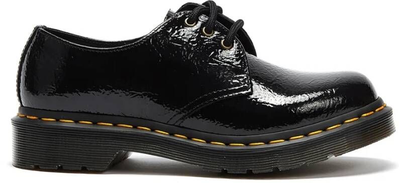 Dr. Martens Zwarte Platte Schoenen van Distressed Patent Black Dames