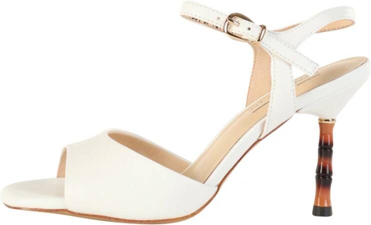 Emanuelle Vee Elegante Leren Sandalen met 90mm Bamboe Effect Hak White Dames