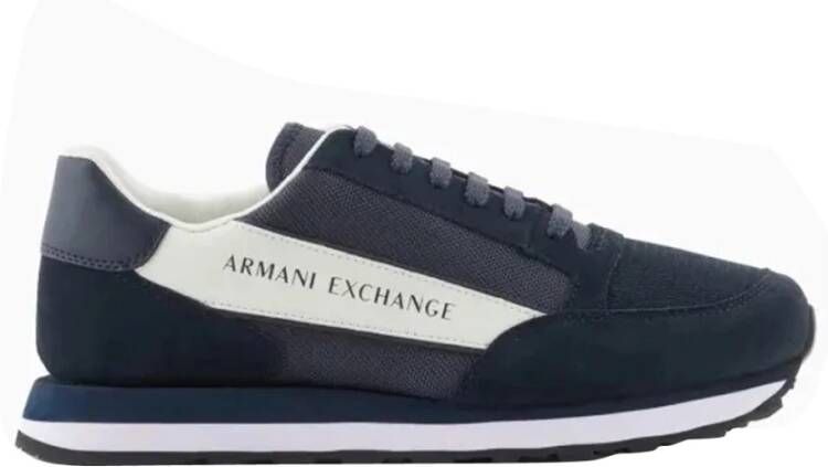 Emporio Armani Stijlvolle Sneakers voor Mannen Blue Heren