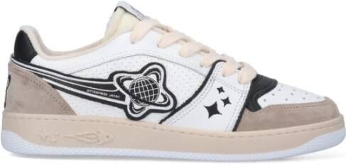 Enterprise Japan Witte Sneakers met Geperforeerde Neus en Geborduurd Logo Wit Heren