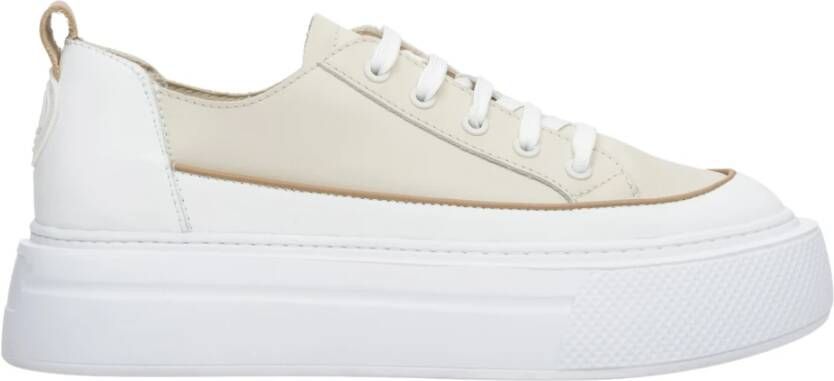 Estro Dames Beige & Witte Lage Top Leren Sneakers Er00113363 Multicolor Dames