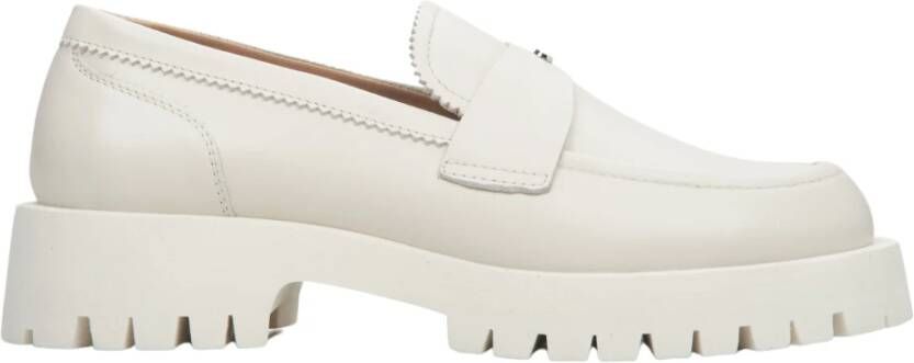 Estro Dames Lichtbeige Leren Loafers met een Chunky Zool Er00114644 Beige Dames