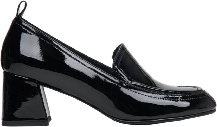 Estro Dames Sleek Loafers met Blokhak in Zwart Black Dames