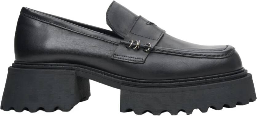 Estro Dames Zwarte Leren Loafers gemaakt van Echt Leer met Zilveren Versieringen Er00113788 Black Dames