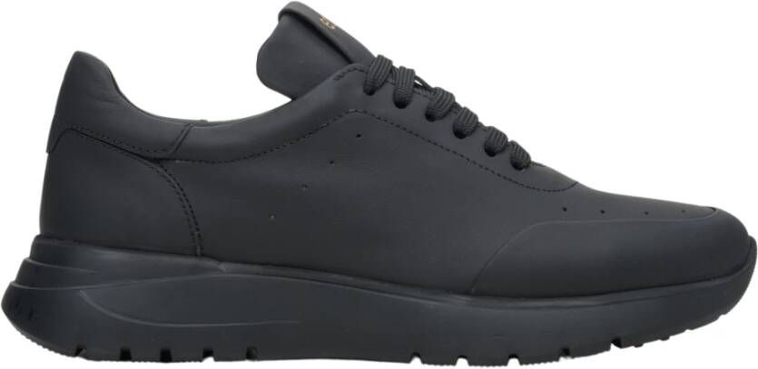 Estro Dames Zwarte Matte Leren Lage Sneakers Er00113797 Black Dames