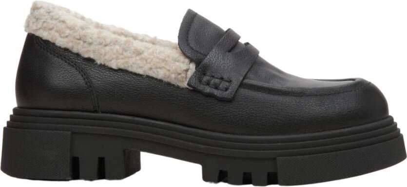 Estro Zwarte Leren Loafers voor Dames met Contrasterende Isolatie voor de Winter Black Dames