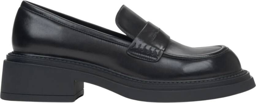 Estro Zwarte Penny Loafers voor dames met vierkante hak Black Dames