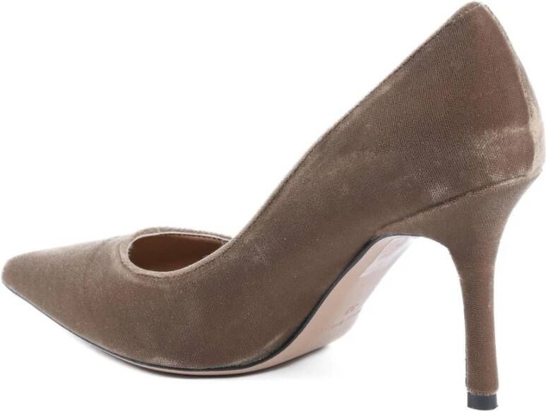 19v69 Italia Fluwelen pump met 8 5 cm hak Beige Dames