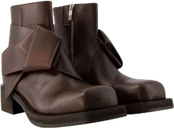 Acne Studios Pre-owned Leather boots Brown Dames