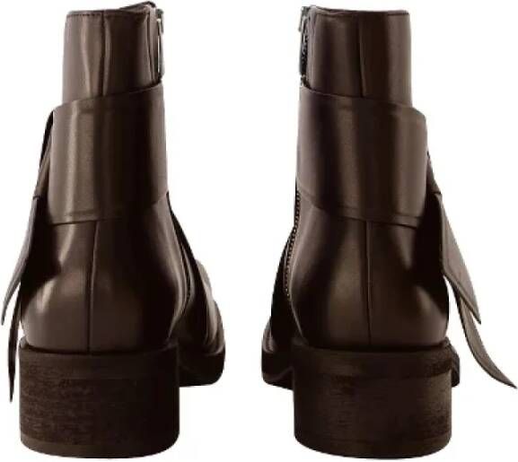 Acne Studios Pre-owned Leather boots Brown Dames