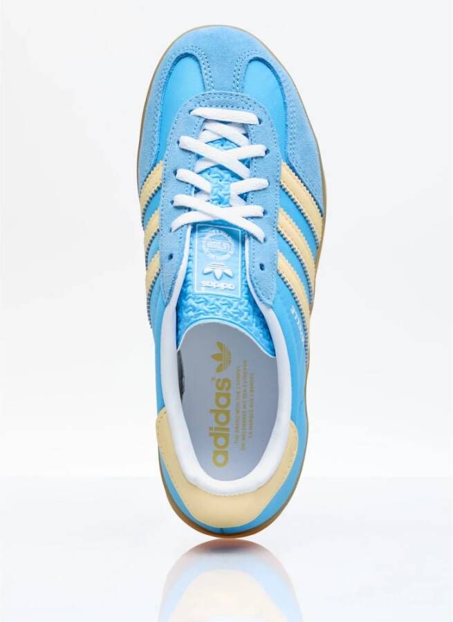 Adidas Indoor Sneakers met Model Print Blue Heren