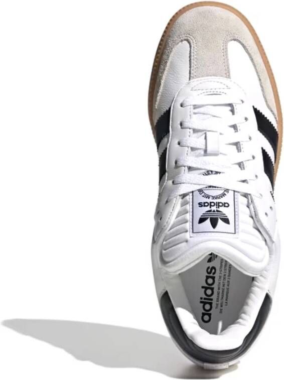 Adidas Klassieke Lifestyle Sneaker met Voetbal en Skateboard Invloeden White Heren