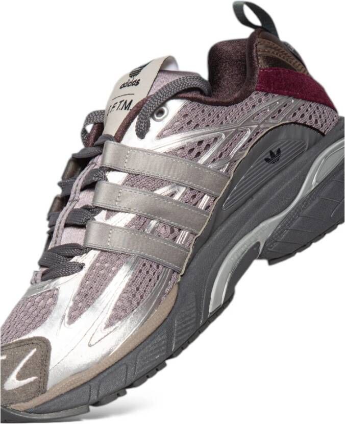 Adidas Kussenschoenen in Taumet Granite Silvm Multicolor Heren