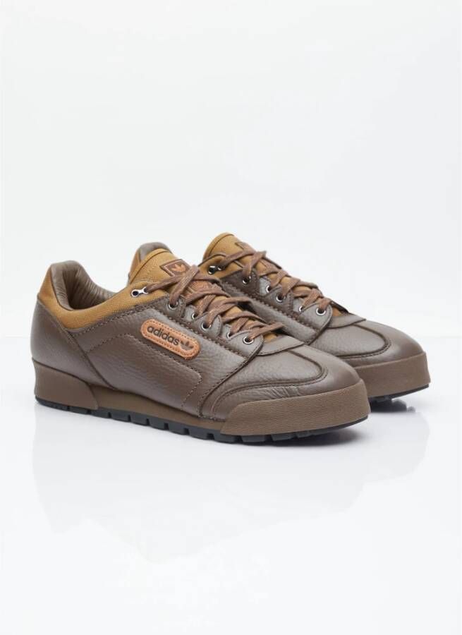 adidas Originals Leren Sneakers met Logo Patch Brown Heren