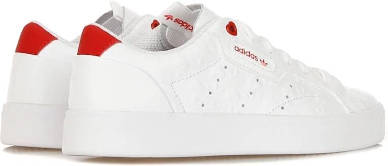 Adidas Stijlvolle lage schoen in Cloud White Scarlet Zwart White Dames