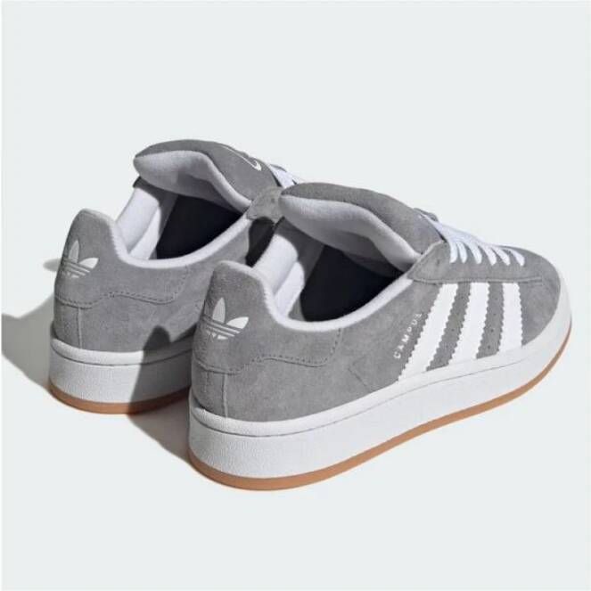 Adidas Stijlvolle Schoenen voor Mannen en Vrouwen Gray Heren