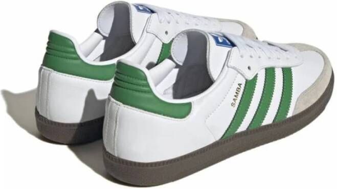 Adidas Stijlvolle Sneakers voor Actieve Levensstijl White Heren