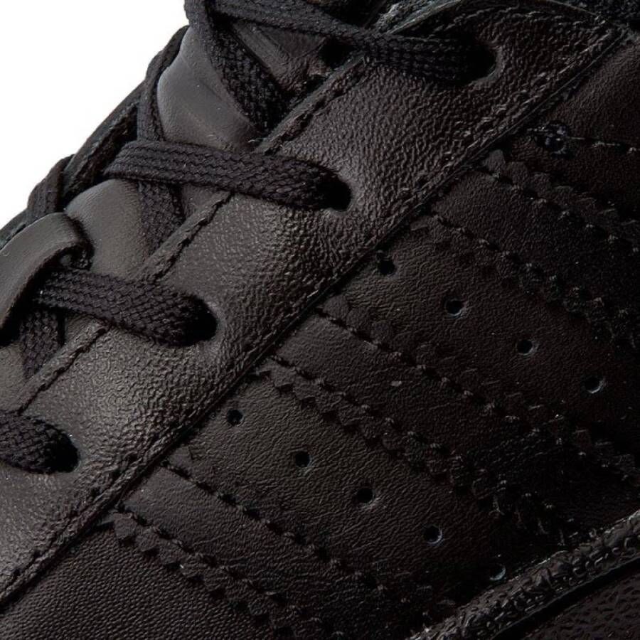 Adidas Stijlvolle Sneakers voor Mannen en Vrouwen Black Unisex