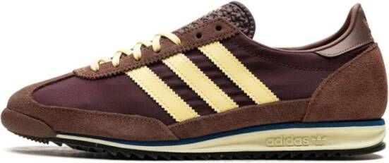 Adidas Stijlvolle Sneakers voor Mannen en Vrouwen Brown Heren