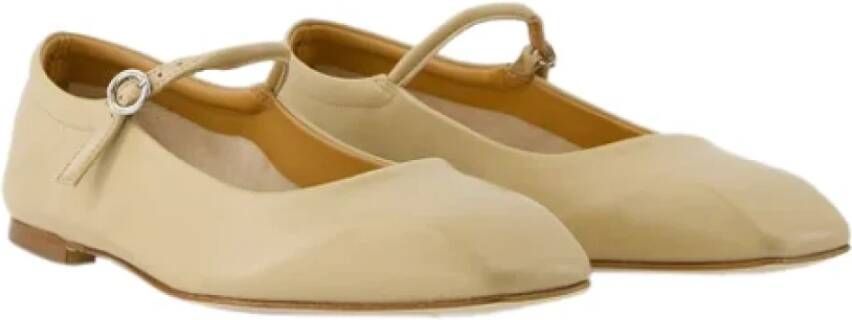 aeyde Leather flats Beige Dames