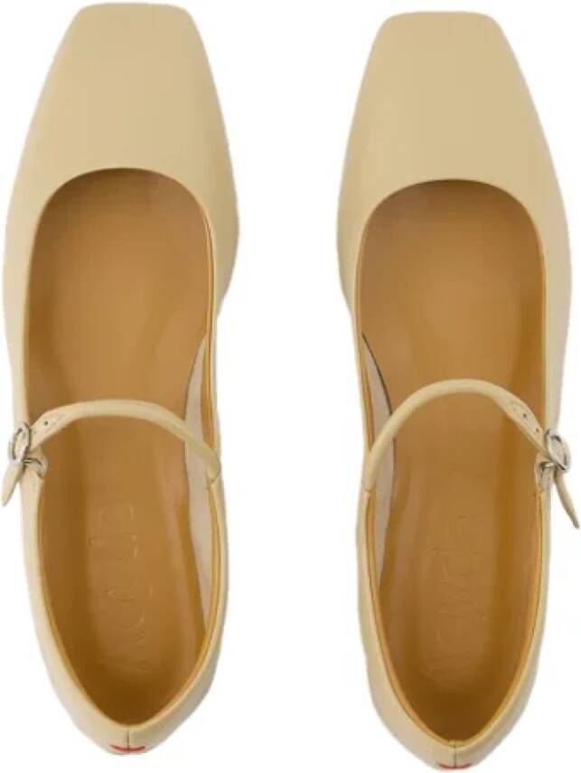 aeyde Leather flats Beige Dames