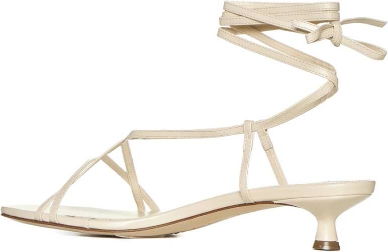 aeyde Stijlvolle Paige Sandalen Beige Dames