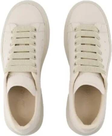 alexander mcqueen Leather sneakers Beige Dames